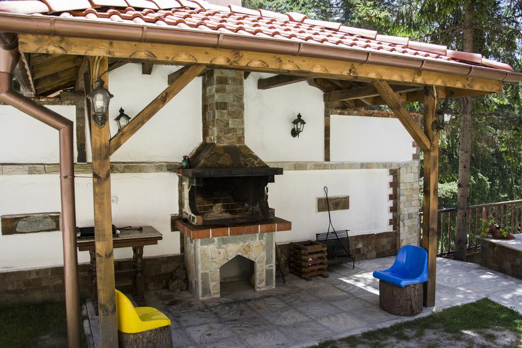 Ивелия Къща За Гости Dospat Exteriör bild